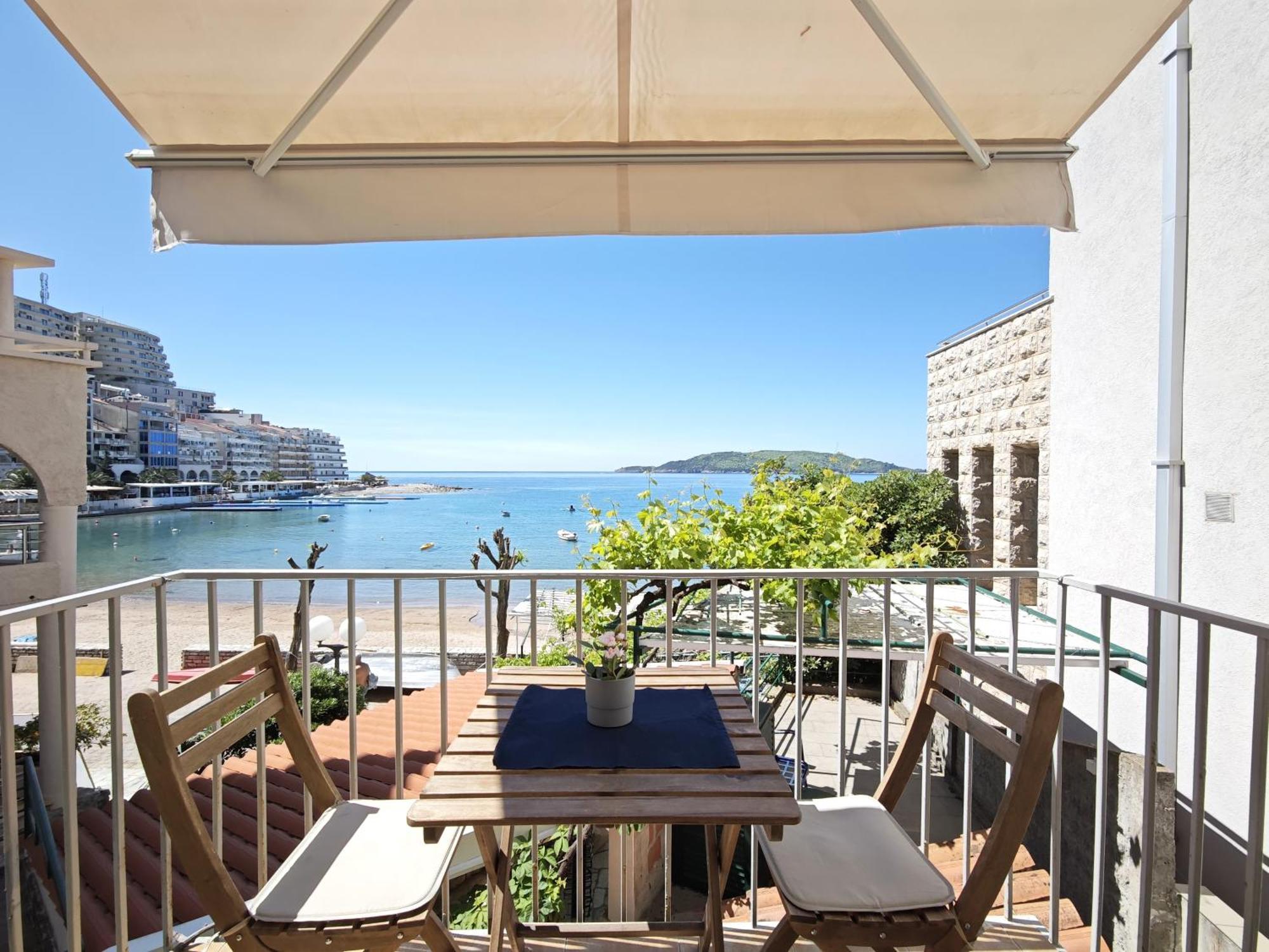 Fisherman House Apartments Rafailovici Exterior photo